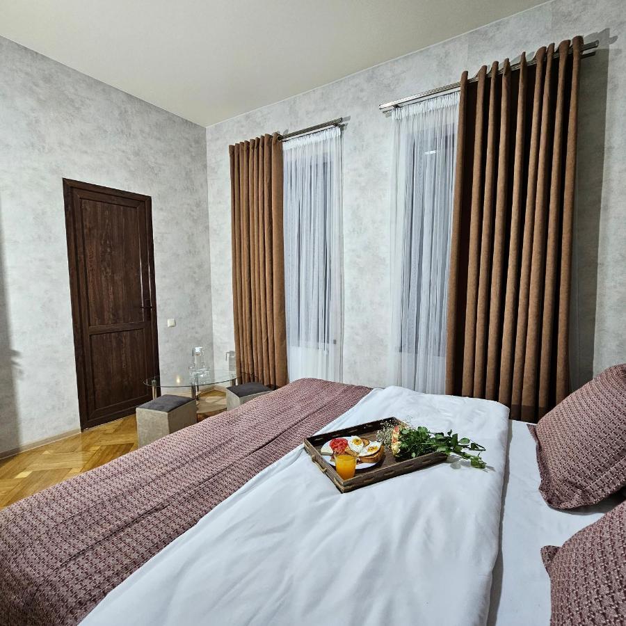 Memory Basket Hotel Kutaisi Eksteriør billede